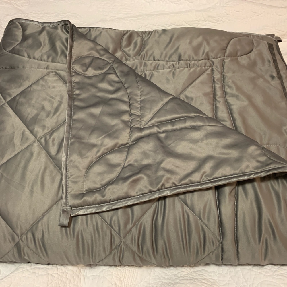 Modern Gray Weighted Blanket with Textured Design